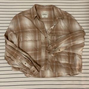 Abercrombie crop button down